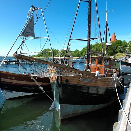 Am Yachthafen * Insel Poel