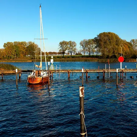 公寓 Am Yachthafen 因塞尔波埃尔